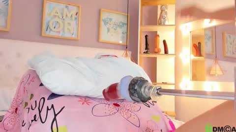  Juliana  online show from November 2025 08:41:01 PM