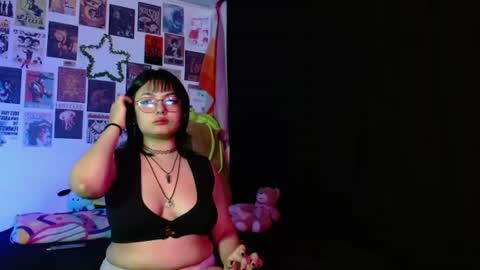 Cherry  Julz Independiente online show from July 2026 06:09:01 AM