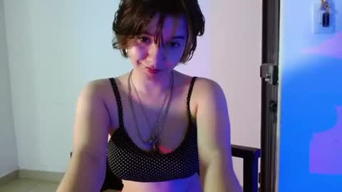 Cherry  Julz Independiente online show from July 2026 06:17:02 AM