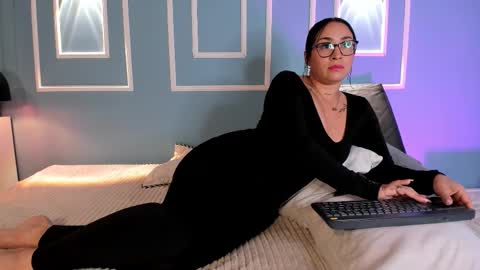 Gaby online show from March 2026 09:42:02 PM