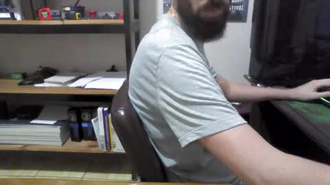 juniorextr_18_ online show from April 2026 10:48:02 PM