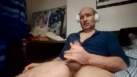 Yuri online show from December 2025 04:00:01 PM