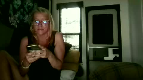 Snapshot of jussnobodybutme chatting on June 2026 02:05:01 PM CamperGirl online show from June 2026 02:05:01 PM