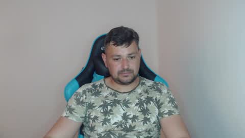 Snapshot of just_a_nice_guy_27 chatting on April 2026 11:30:02 AM Alex online show from April 2026 11:30:02 AM