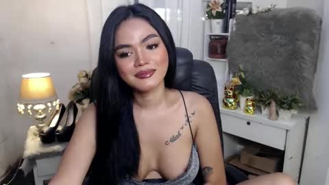 Snapshot of just_aleah chatting on December 2024 03:00:02 PM MY IG aleahgomez17 online show from December 2024 03:00:02 PM