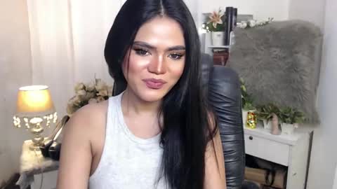 Snapshot of just_aleah chatting on December 2024 02:21:01 AM MY IG aleahgomez17 online show from December 2024 02:21:01 AM