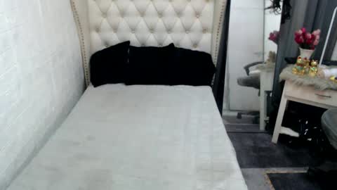 Snapshot of just_aleah chatting on February 2025 11:37:01 PM MY IG aleahgomez17 online show from February 2025 11:37:01 PM