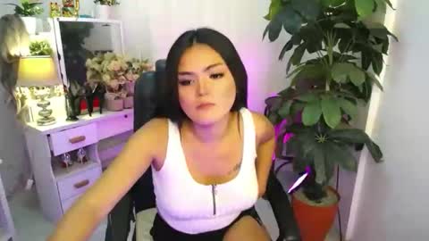 Snapshot of just_aleah chatting on November 2025 05:24:02 PM MY IG aleahgomez17 online show from November 2025 05:24:02 PM