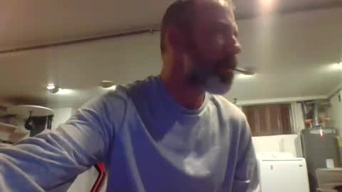 Snapshot of just_chillinwithya chatting on December 2024 08:33:02 AM Your Zaddy online show from December 2024 08:33:02 AM