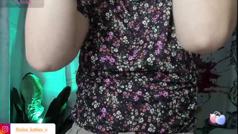 Snapshot of just_katiex chatting on January 2025 02:48:01 AM Sofia online show from January 2025 02:48:01 AM