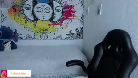 Sofia online show from December 2025 12:32:01 PM