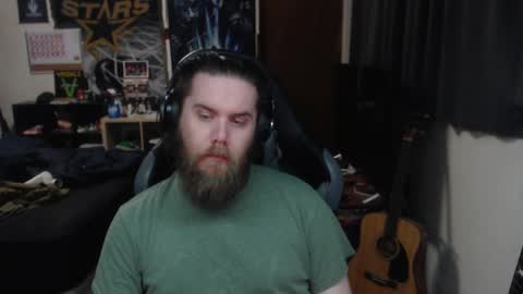 Snapshot of just_ryan88 chatting on January 2025 07:10:01 AM Ryan online show from January 2025 07:10:01 AM