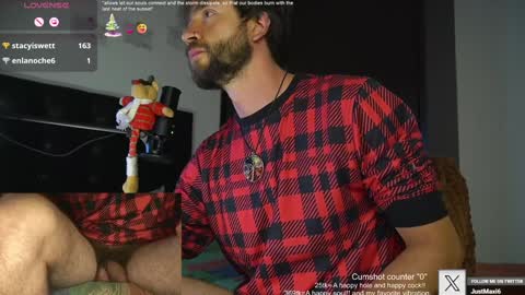 Snapshot of just_your_dreamboy chatting on December 2024 02:17:02 AM Maxi online show from December 2024 02:17:02 AM