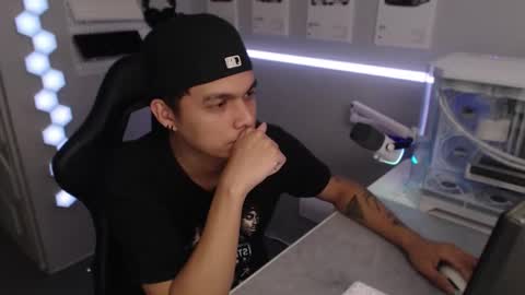 Snapshot of justagamerxxx chatting on November 2025 12:15:02 PM Rhys online show from November 2025 12:15:02 PM