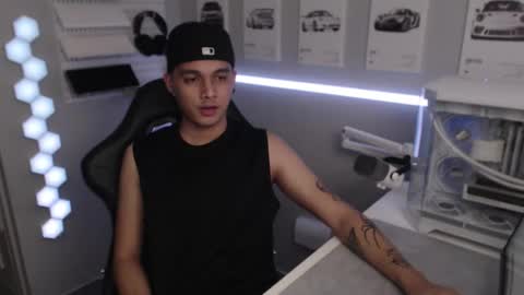 Snapshot of justagamerxxx chatting on December 2025 07:11:02 PM Rhys online show from December 2025 07:11:02 PM