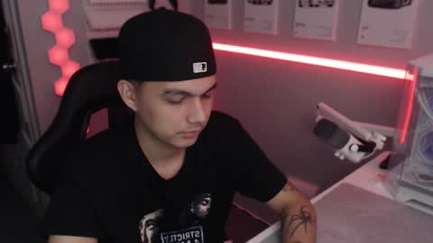 Snapshot of justagamerxxx chatting on December 2025 10:58:01 PM Rhys online show from December 2025 10:58:01 PM