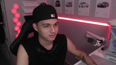 Snapshot of justagamerxxx chatting on December 2025 11:21:01 PM Rhys online show from December 2025 11:21:01 PM