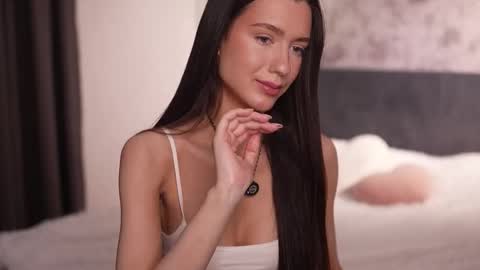 Katarina online show from November 2025 07:35:01 PM