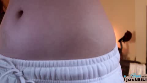 Snapshot of justbecauseiloveit chatting on October 2025 08:03:01 AM Billie B William online show from October 2025 08:03:01 AM