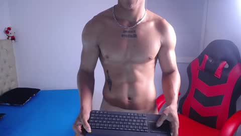 Snapshot of justin_andrew2 chatting on October 2025 03:29:02 AM JUSTIN ANDREW online show from October 2025 03:29:02 AM