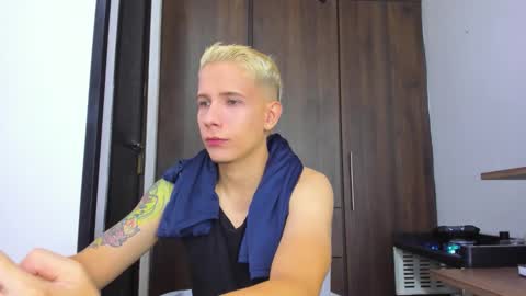 Snapshot of justin_biker chatting on November 2025 11:43:02 AM justin_biker online show from November 2025 11:43:02 AM