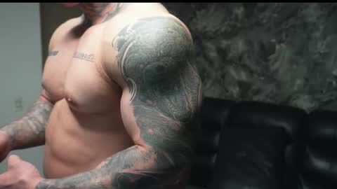 justin clark1 online show from November 2025 04:44:02 AM