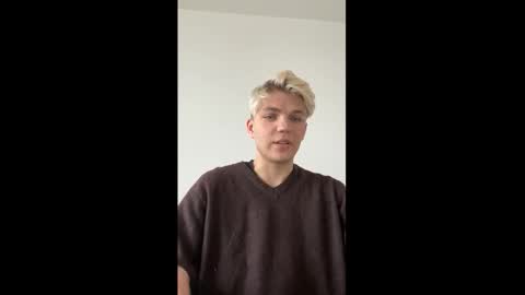 U bf Justin online show from December 2025 01:49:02 PM