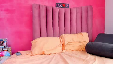 JUSTIN Y JAZMIN online show from December 2025 07:21:01 PM