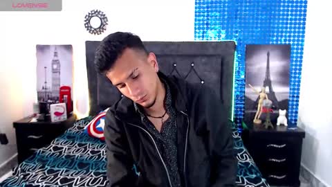 Snapshot of justin_melendez chatting on December 2024 10:39:01 PM JUSTIN online show from December 2024 10:39:01 PM