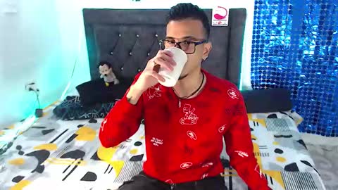 Snapshot of justin_melendez chatting on January 2025 04:18:01 AM JUSTIN online show from January 2025 04:18:01 AM