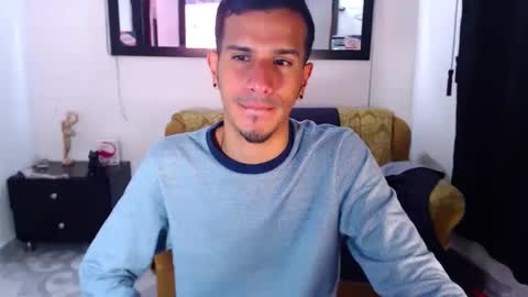 Snapshot of justin_melendez chatting on September 2025 09:03:01 PM JUSTIN online show from September 2025 09:03:01 PM