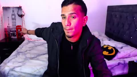 Snapshot of justin_melendez chatting on September 2025 04:30:02 PM JUSTIN online show from September 2025 04:30:02 PM