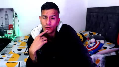 Snapshot of justin_melendez chatting on October 2025 03:27:02 AM JUSTIN online show from October 2025 03:27:02 AM