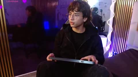  justin  online show from March 2026 03:23:02 AM