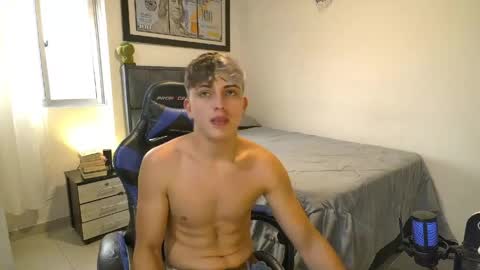 Snapshot of justin_trevor chatting on May 2026 06:01:01 PM Justin trevor online show from May 2026 06:01:01 PM