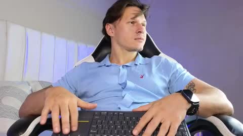 Justin  online show from March 2026 03:01:02 AM