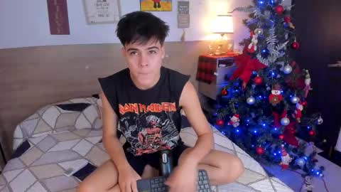 Snapshot of justinbiler chatting on November 2025 12:48:01 PM Justin online show from November 2025 12:48:01 PM