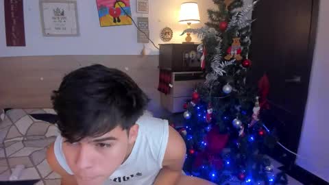 Snapshot of justinbiler chatting on December 2025 12:32:01 PM Justin online show from December 2025 12:32:01 PM