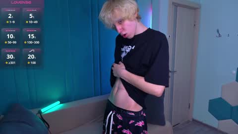 justTEEN online show from April 2026 10:22:02 AM