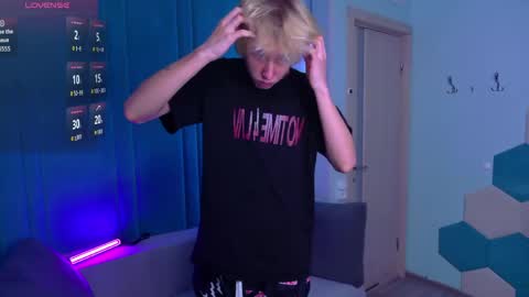 justTEEN online show from April 2026 10:18:02 AM