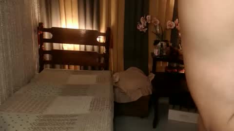 justine_hunk online show from March 2026 04:36:01 AM