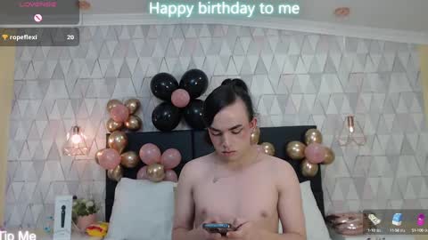 Justine online show from October 2025 03:15:02 AM