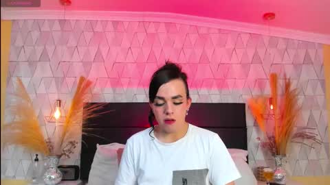 Justine online show from February 2026 04:19:01 AM