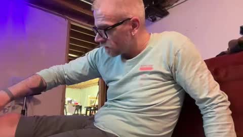 Snapshot of justinmoore1987 chatting on March 2025 09:03:01 PM justinmoore1987 online show from March 2025 09:03:01 PM