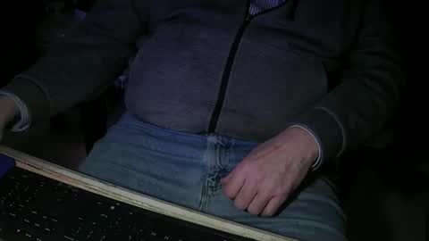 Justme39057 online show from January 2026 09:42:02 PM