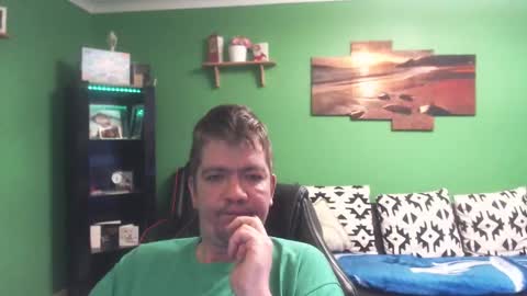 Snapshot of justme_19830331 chatting on December 2024 06:26:01 PM Justme online show from December 2024 06:26:01 PM