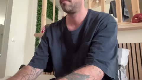 Snapshot of justmeandyou00 chatting on February 2025 11:58:01 AM justmeandyou00 online show from February 2025 11:58:01 AM