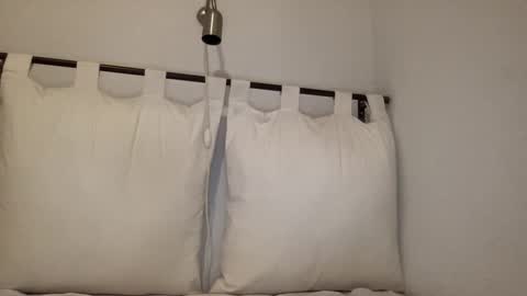 Snapshot of justmeandyou00 chatting on November 2025 06:42:02 PM justmeandyou00 online show from November 2025 06:42:02 PM