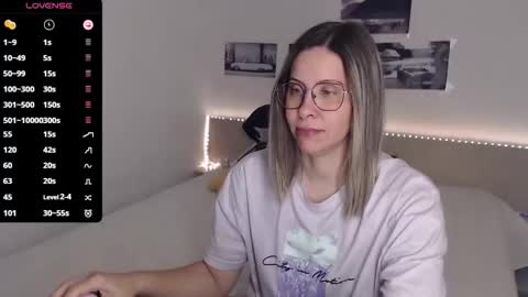 Snapshot of justmexy7 chatting on November 2025 04:44:01 AM Julie online show from November 2025 04:44:01 AM