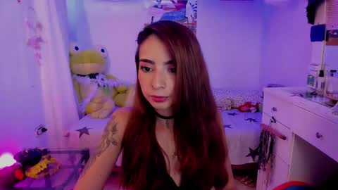 Mia online show from February 2025 06:18:02 AM